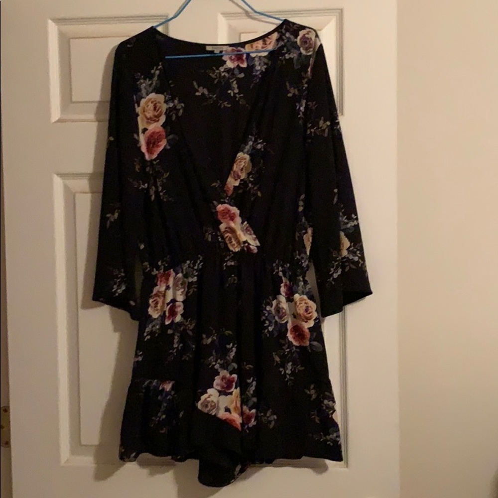 Never worn Jodifl Romper - Picture 4 of 7